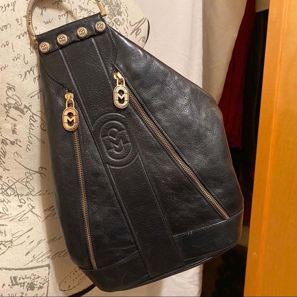 MARINO ORLANDI BLACK LEATHER BUCKET SLING BACKPACK